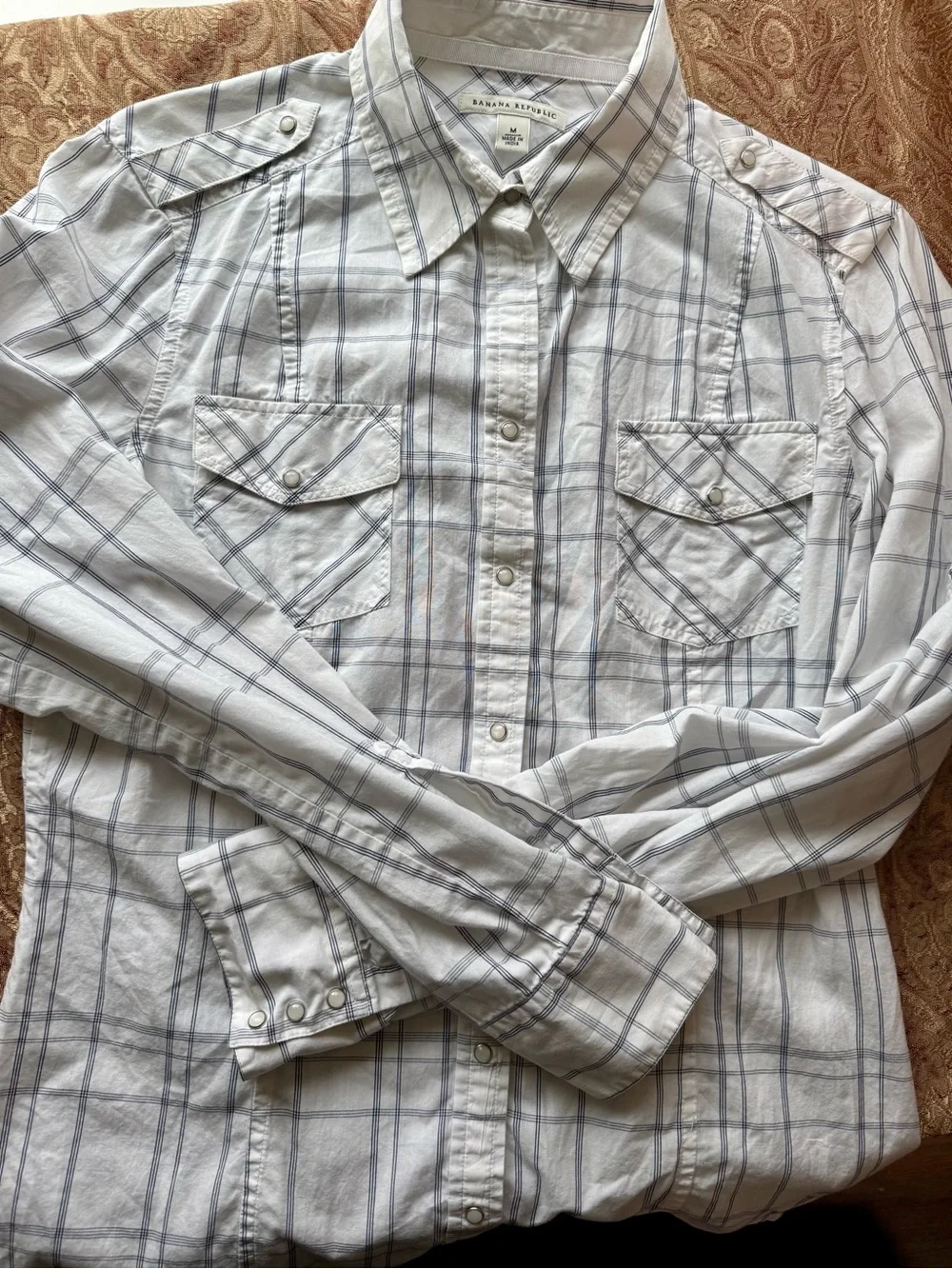 Men's Banana Republic Medium White, Black Pearl Buttoned Dress Shirt
